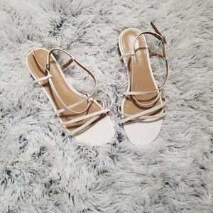 Banana republic white strappy sandals size 8